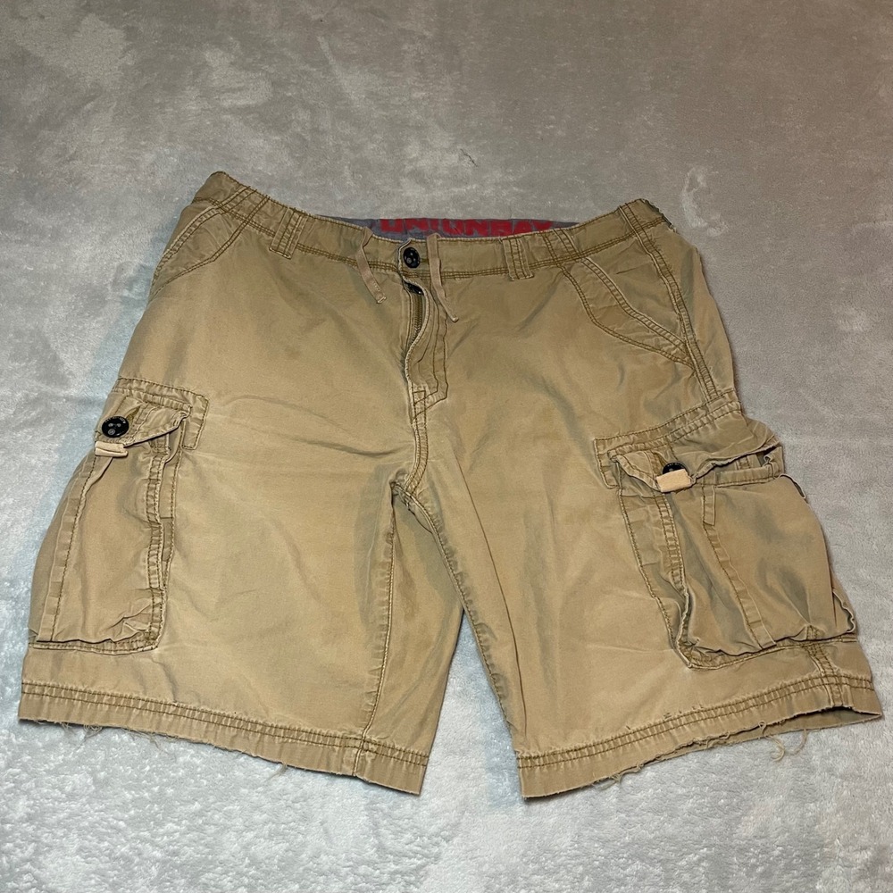 Vintage Y2K Unionbay Mens Cargo Shorts Khaki Size 36 Cotton Outdoor Belt Loops